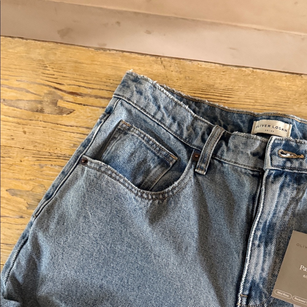 Oliver Logan Parker Mid-Rise Straight Leg Jeans - Light Blue - Picture 8 of 15